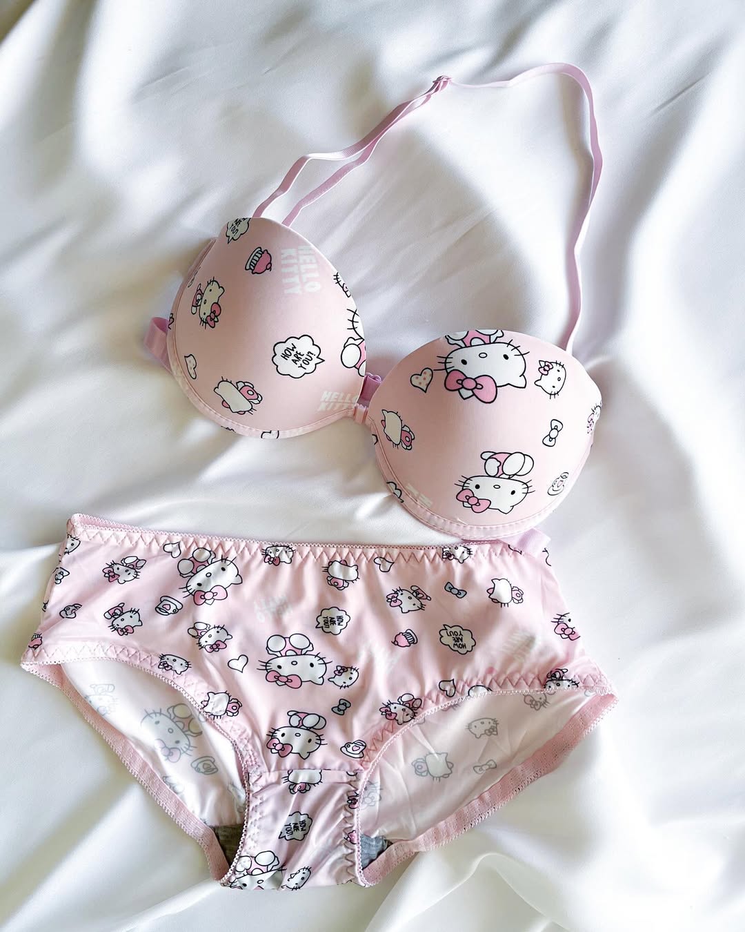 Hello Kitty Anime Soft Comfortable padded push-up Wired
