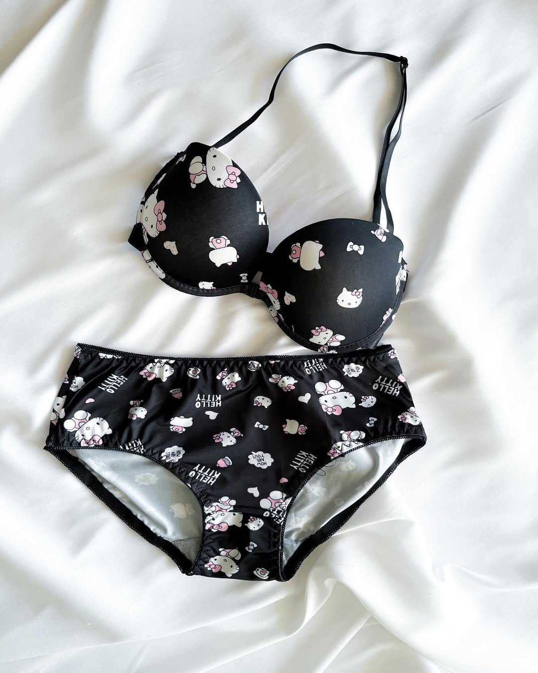 Hello Kitty Anime Soft Comfortable padded push-up Wired