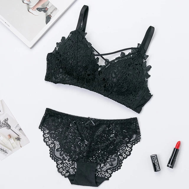 Elegant Style Girls Bra set Comfortable Lace Embroidered Style Front Neck Design