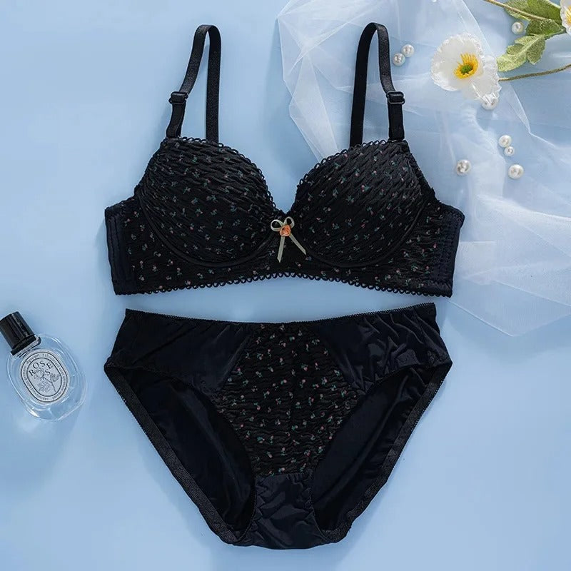 Signature Luxe Embroidered Bra & Panty Lingerie Set
