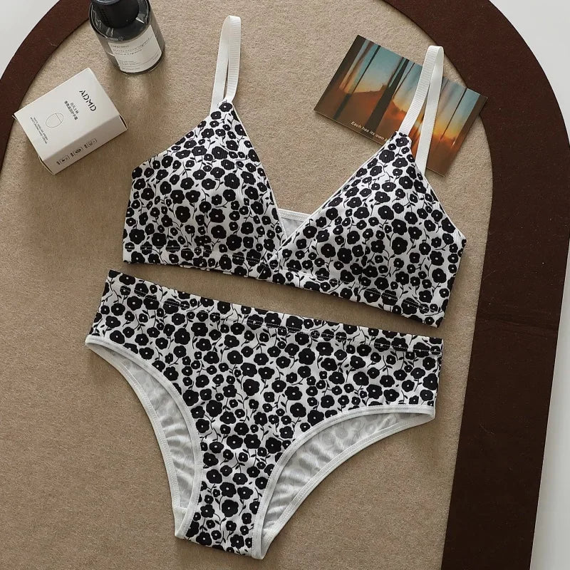 Ladies Imported Printed Bra Set