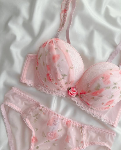 New High Quality Cute Lace Flower Adjustable Straps Push Up Bridal Padded Bra And Panty Set