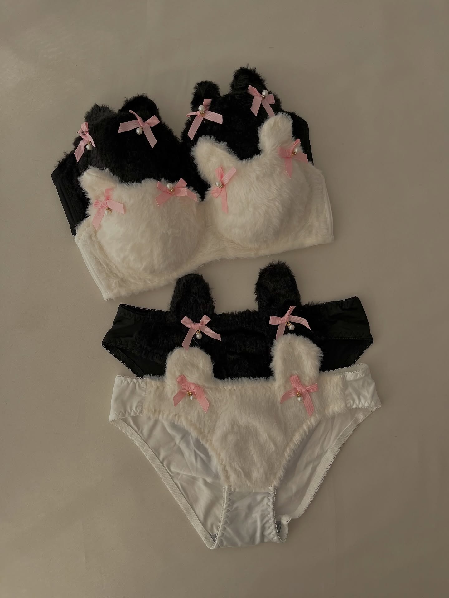 🎀 Pearl Bow Plush Set Fluffy Comfort