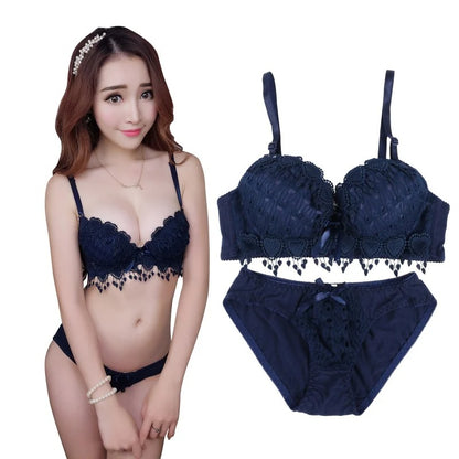 Amour Heart Embroidered Double Padded Push-Up Bra Set